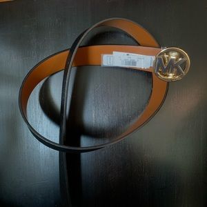 New reversible Michael Kors belt